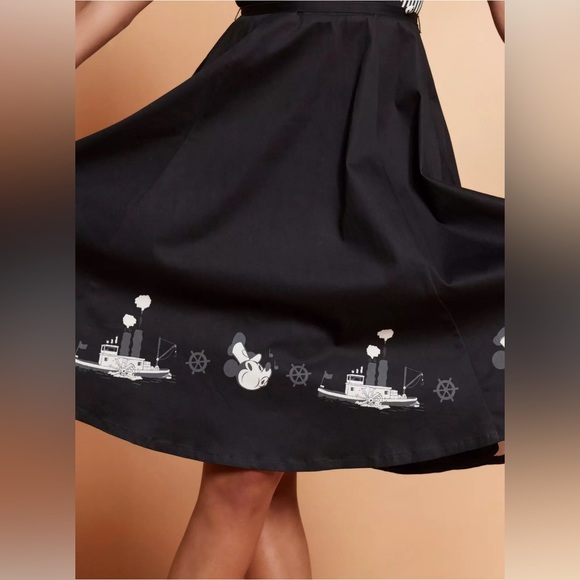 Her Universe Disney Steamboat Willie Retro Dress EUC size Small Disney Cruise - Picture 5 of 6
